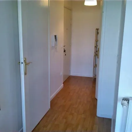 Cergy-le-haut Studio 4 Nights Minimum