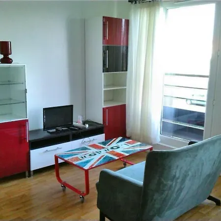 Cergy-le-haut Studio 4 Nights Minimum Διαμέρισμα Cergy