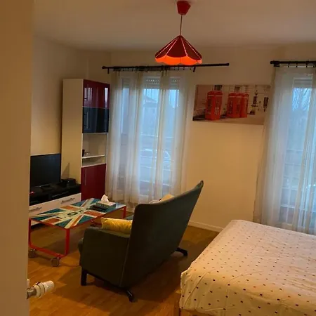 Cergy-le-haut Studio 4 Nights Minimum